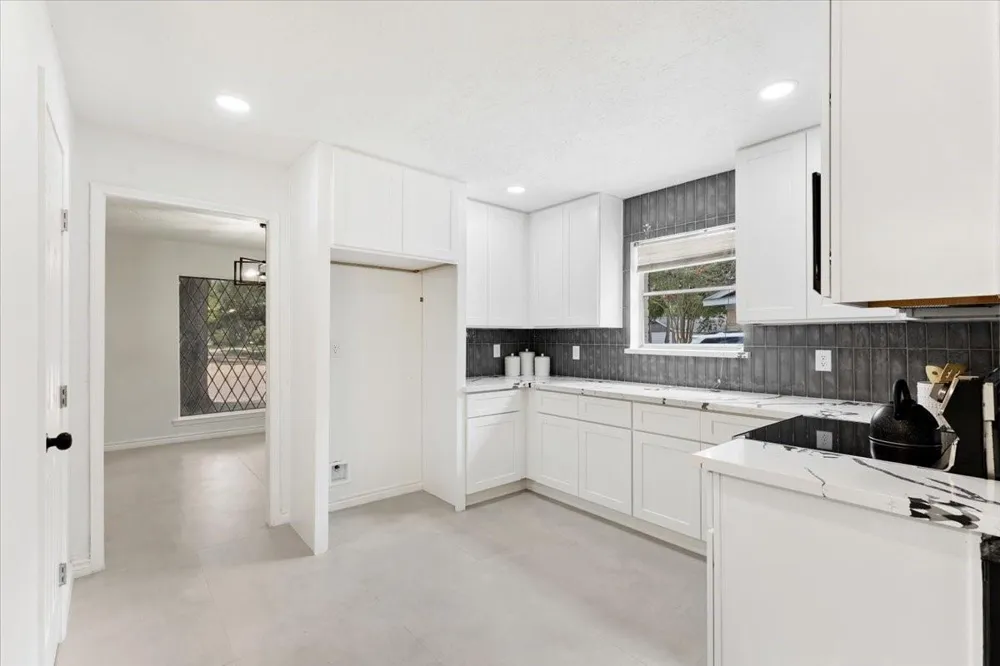 3815 Plum Hollow Drive Houston, TX 77059
