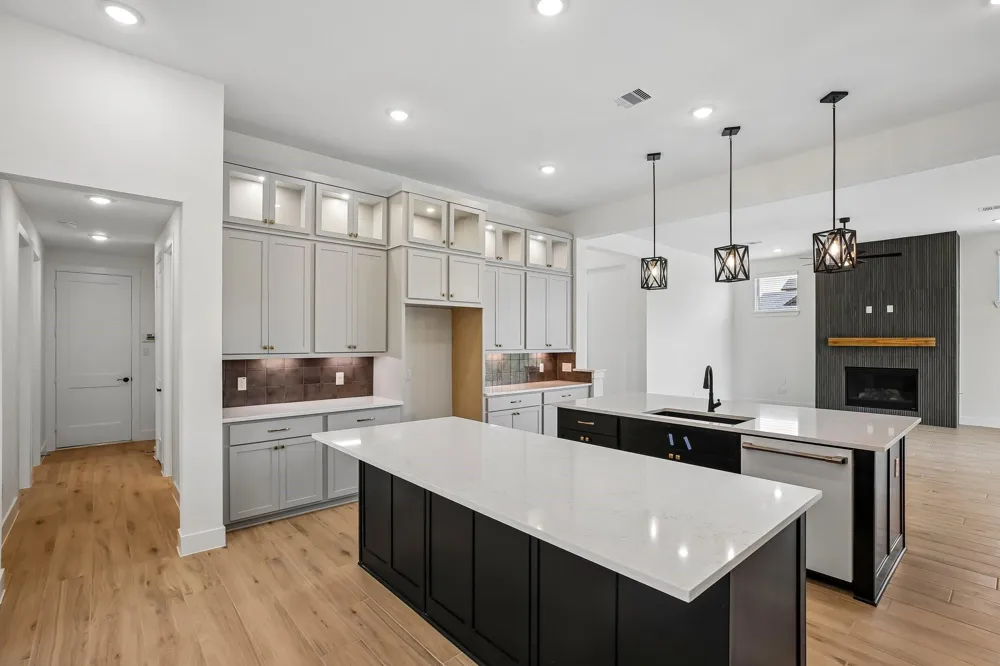 12051 Lake View Boulevard Mont Belvieu, TX 77523