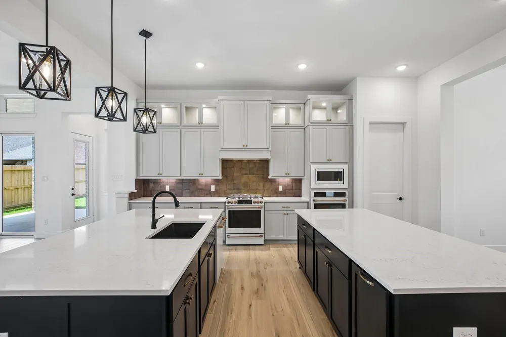 12051 Lake View Boulevard Mont Belvieu, TX 77523