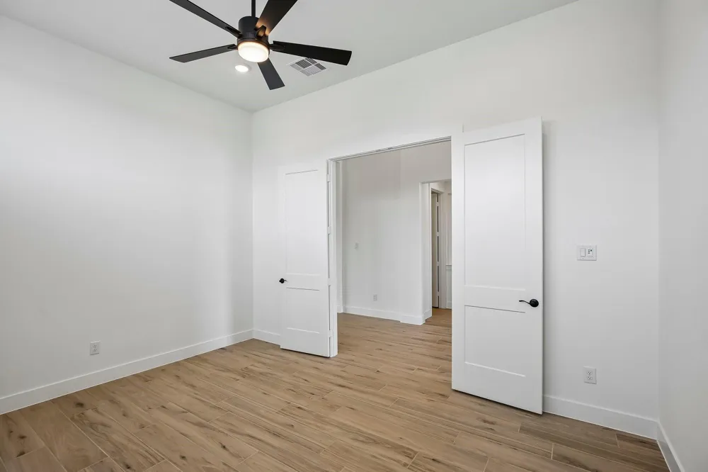 12051 Lake View Boulevard Mont Belvieu, TX 77523