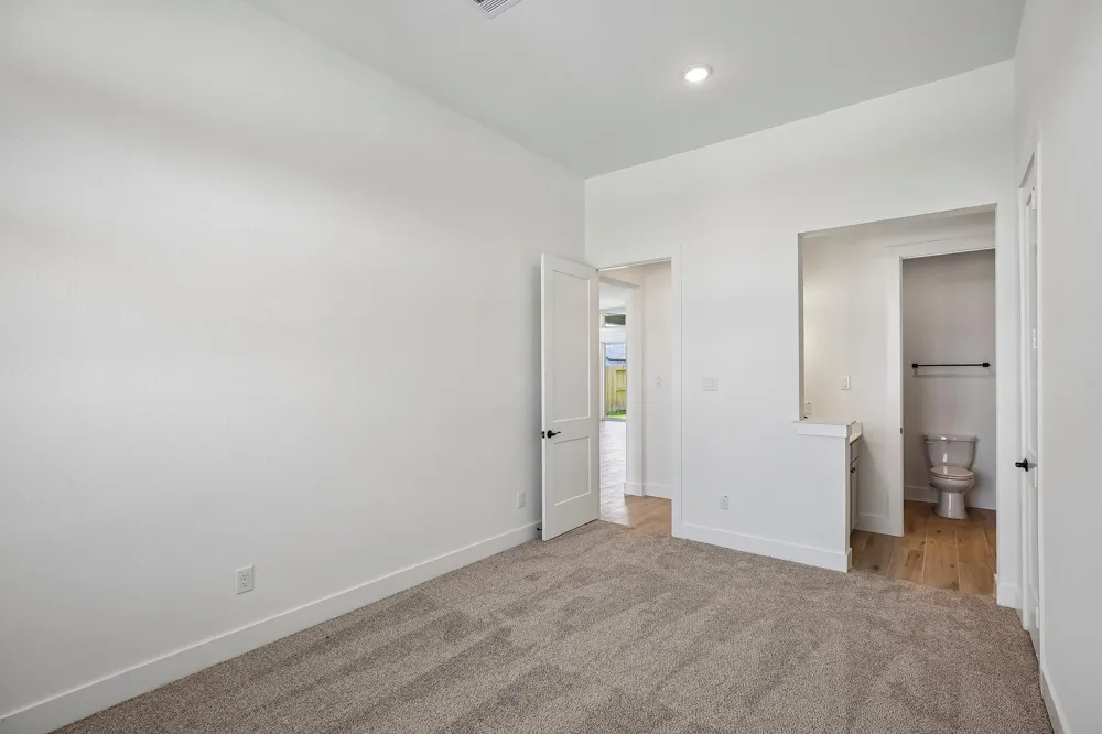 12051 Lake View Boulevard Mont Belvieu, TX 77523