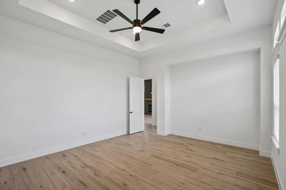 12051 Lake View Boulevard Mont Belvieu, TX 77523