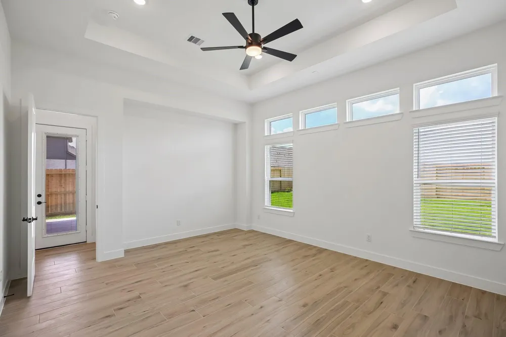 12051 Lake View Boulevard Mont Belvieu, TX 77523