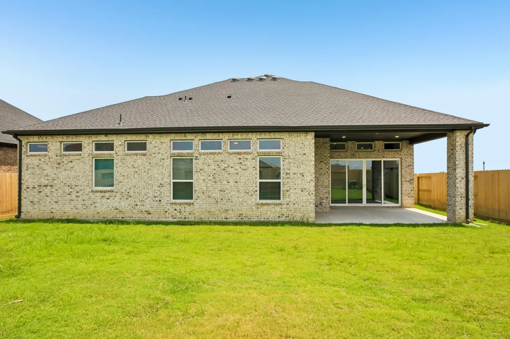 12051 Lake View Boulevard Mont Belvieu, TX 77523