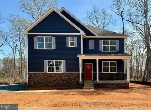 345 GLENMORE LANE