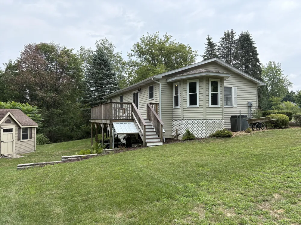 3501 W Circle Drive Hart, MI 49420