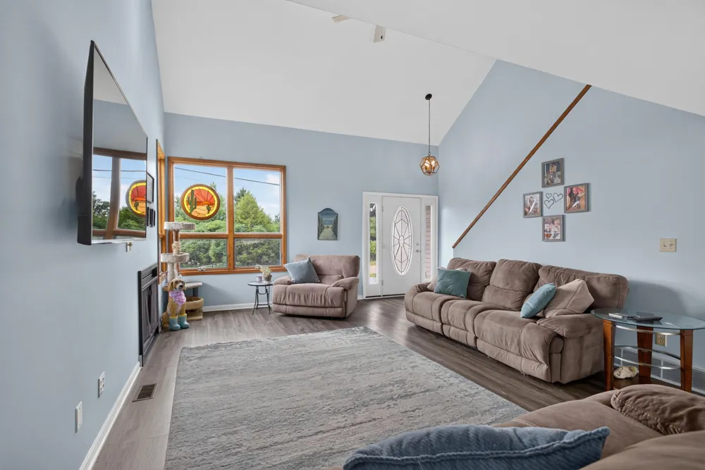 268 Somerset Drive Brooklyn, MI 49230