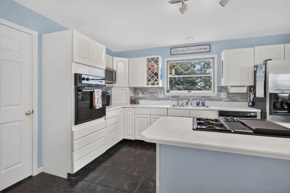 268 Somerset Drive Brooklyn, MI 49230