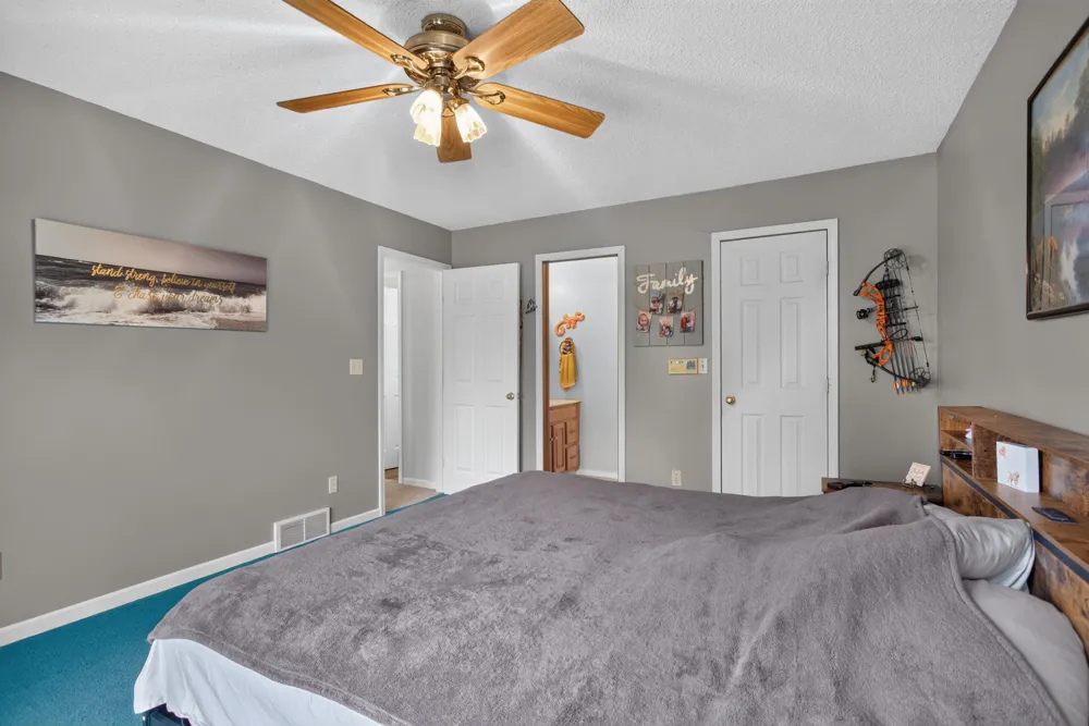 268 Somerset Drive Brooklyn, MI 49230