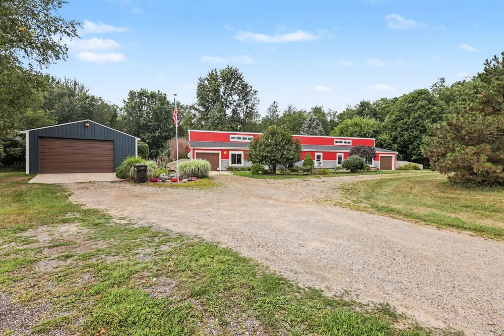 378 124th Avenue Shelbyville, MI 49344