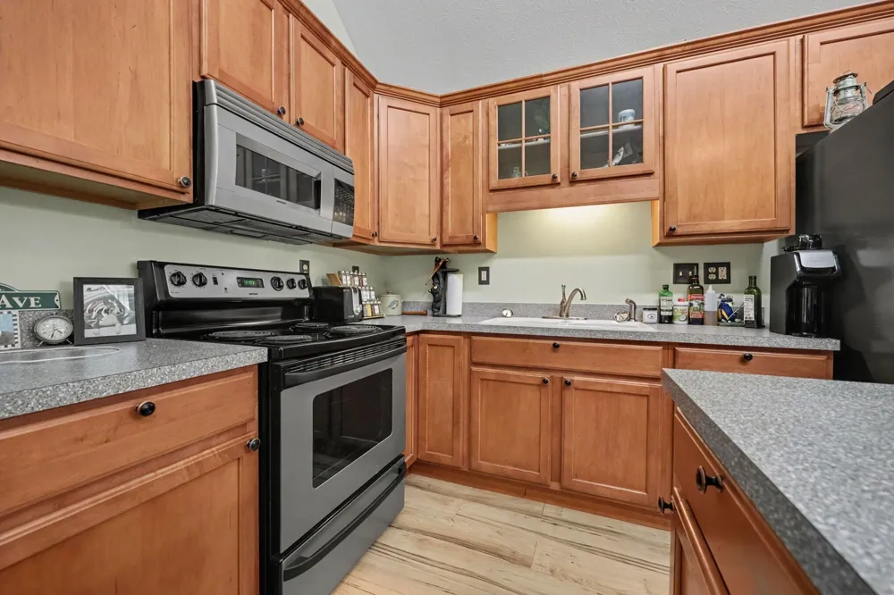 378 124th Avenue Shelbyville, MI 49344
