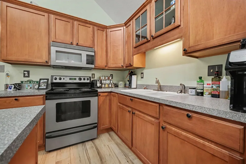 378 124th Avenue Shelbyville, MI 49344