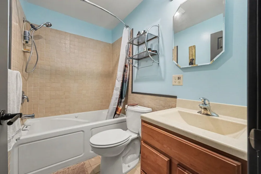 378 124th Avenue Shelbyville, MI 49344