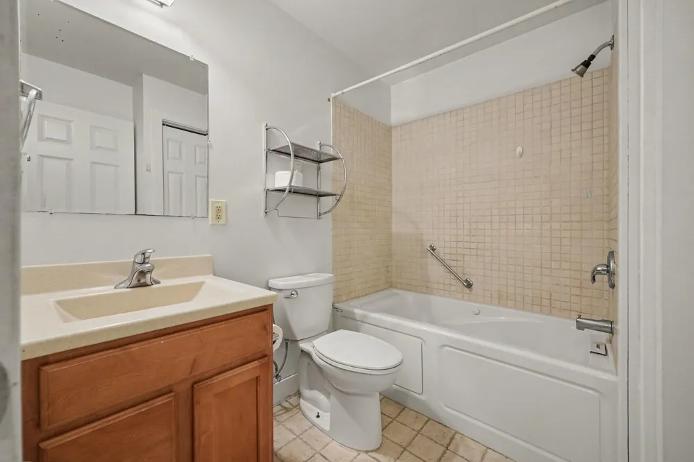378 124th Avenue Shelbyville, MI 49344