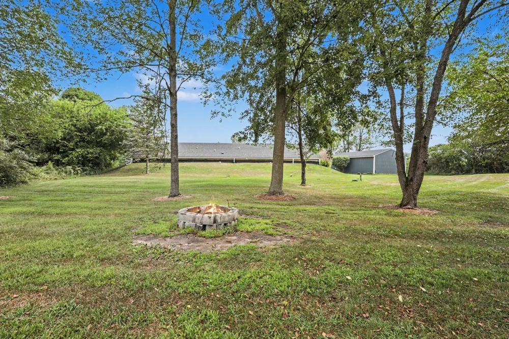 378 124th Avenue Shelbyville, MI 49344