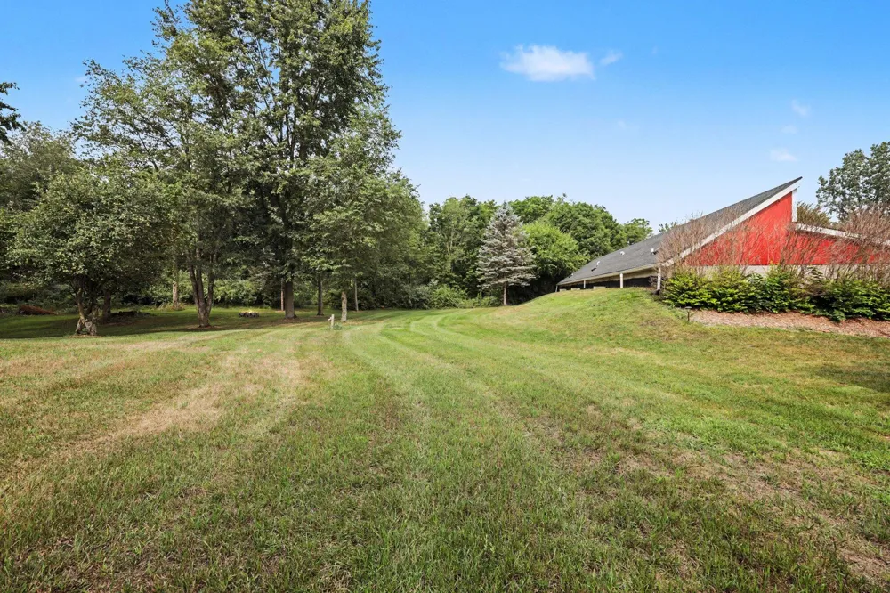 378 124th Avenue Shelbyville, MI 49344