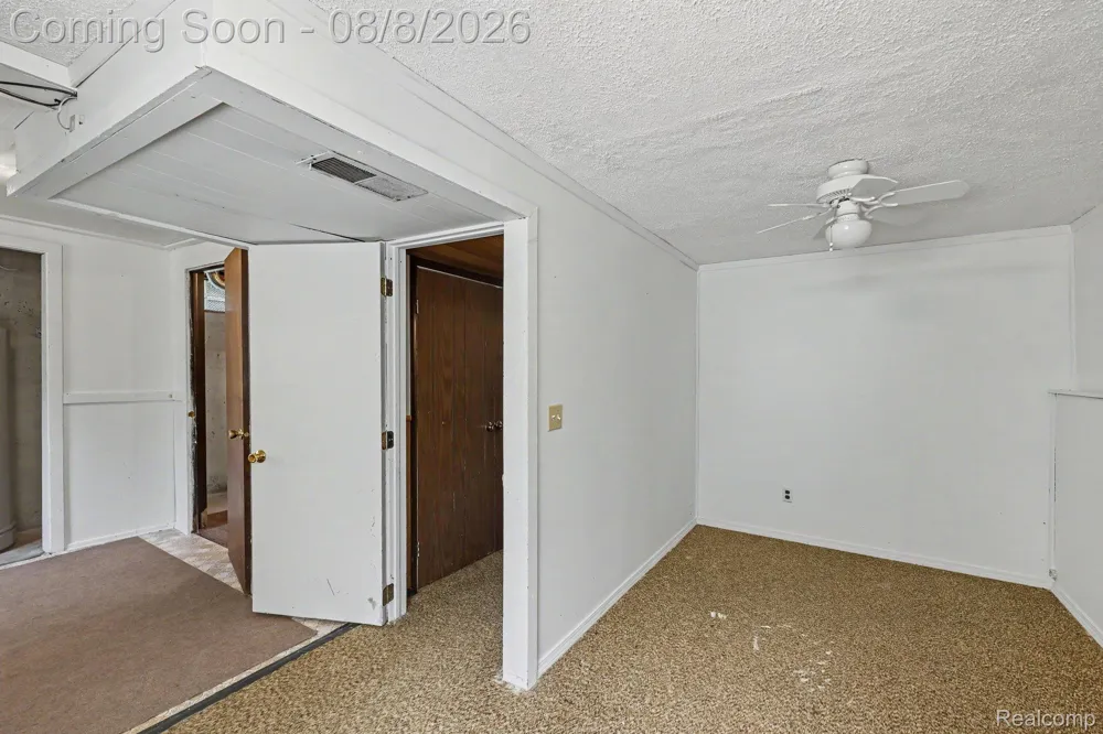 6095 Tipsico Lake Road Hartland Township, MI 48442