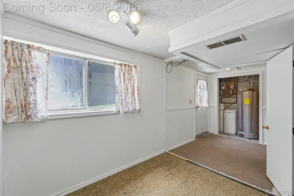 6095 Tipsico Lake Road Hartland Township, MI 48442