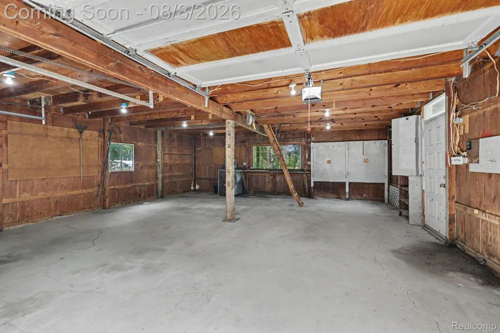 6095 Tipsico Lake Road Hartland Township, MI 48442