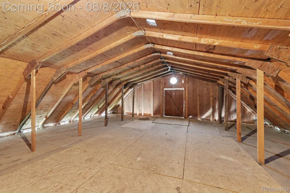 6095 Tipsico Lake Road Hartland Township, MI 48442