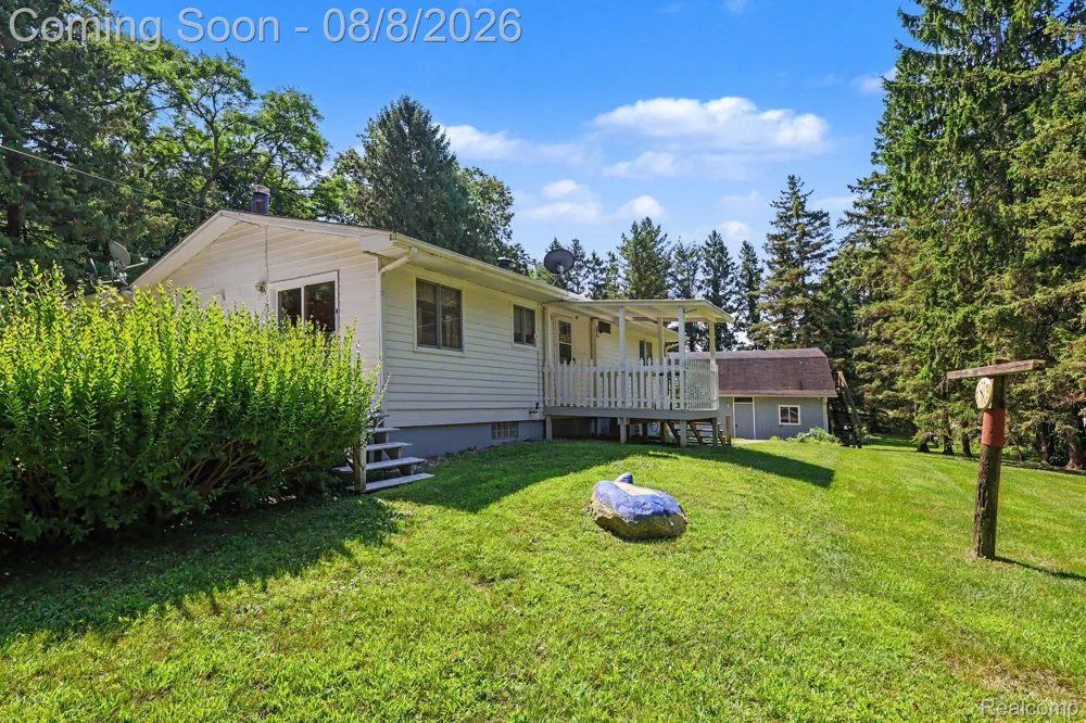 6095 Tipsico Lake Road Hartland Township, MI 48442
