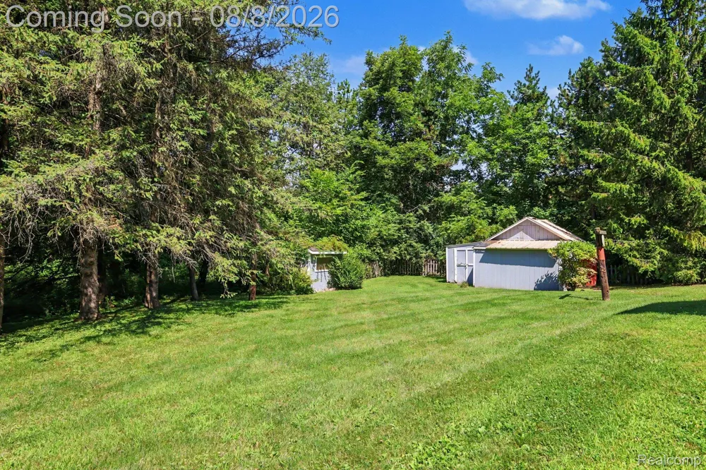 6095 Tipsico Lake Road Hartland Township, MI 48442