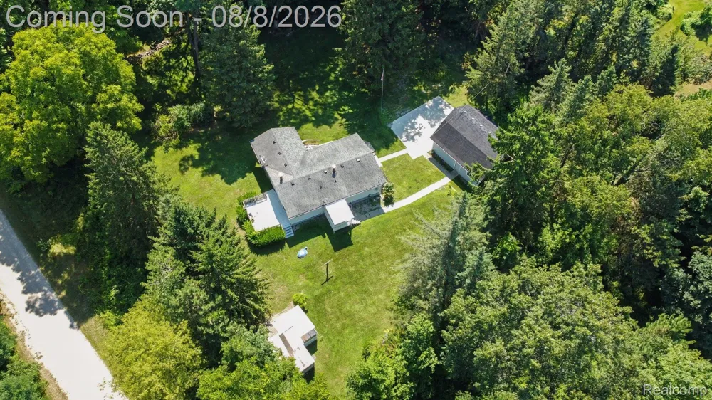 6095 Tipsico Lake Road Hartland Township, MI 48442