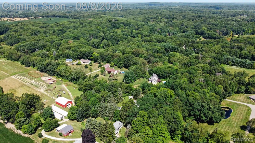 6095 Tipsico Lake Road Hartland Township, MI 48442