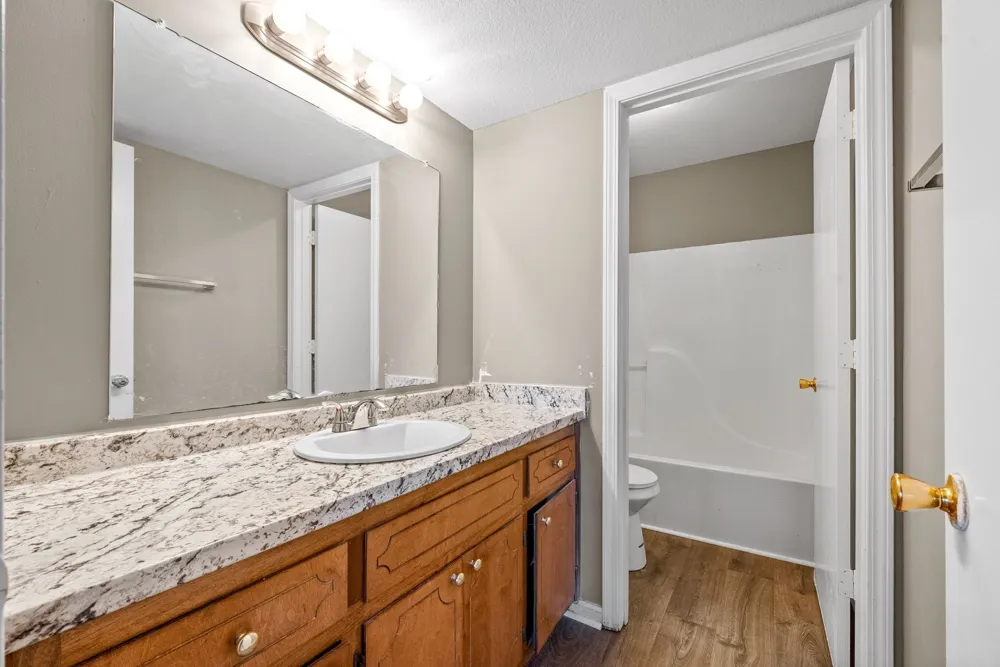 201 Cranklen Cir #F Clarksville, TN 37042