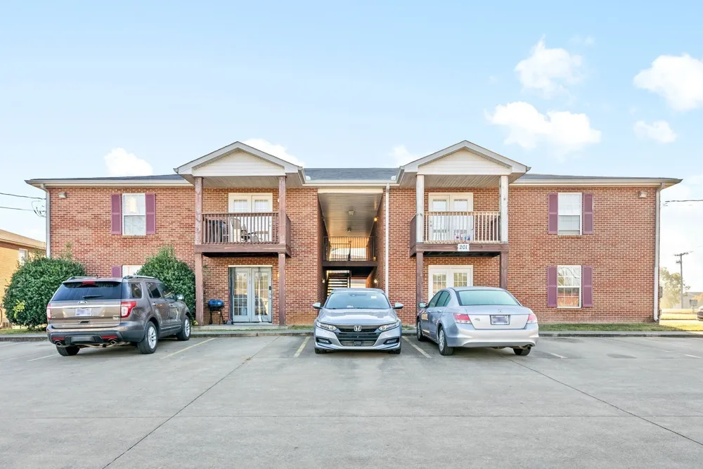 201 Cranklen Cir #F Clarksville, TN 37042