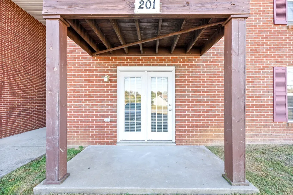 201 Cranklen Cir #F Clarksville, TN 37042