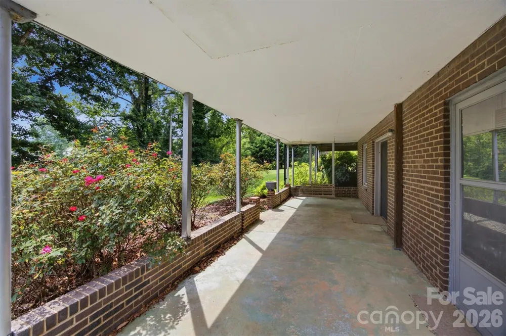 2711 Fairway Acres Circle Lenoir, NC 28645