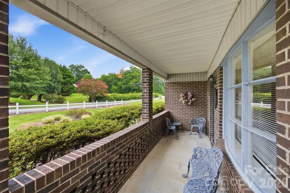 2711 Fairway Acres Circle Lenoir, NC 28645