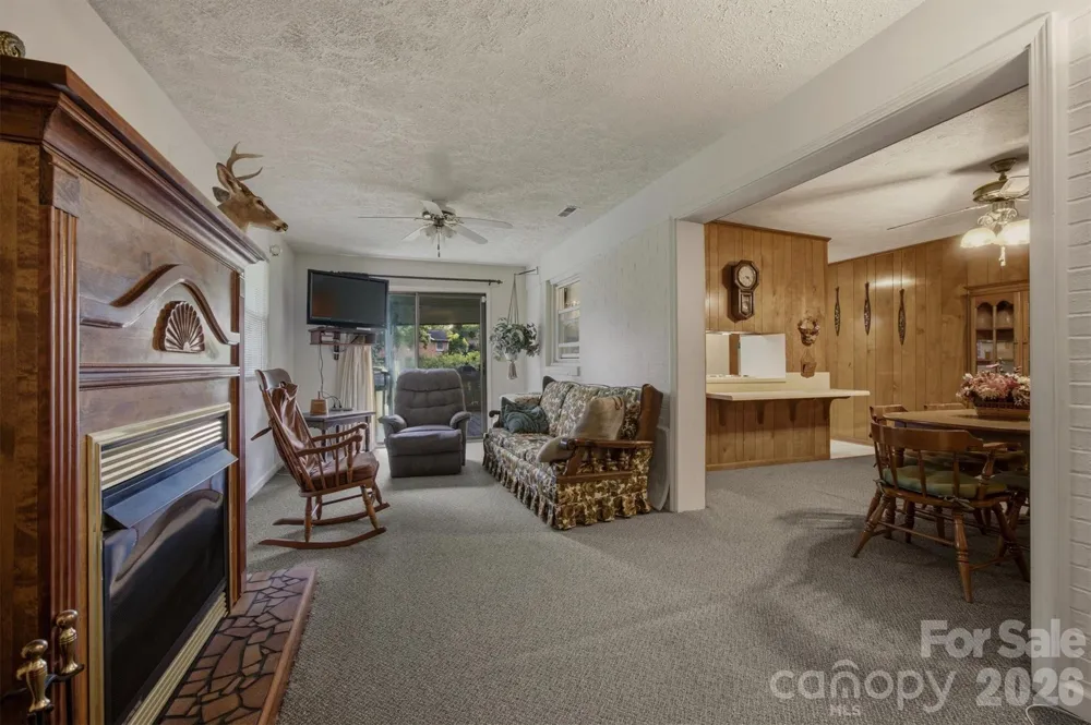 2711 Fairway Acres Circle Lenoir, NC 28645