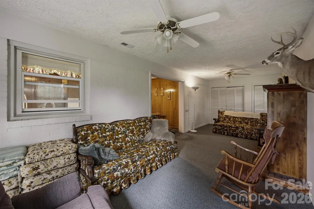 2711 Fairway Acres Circle Lenoir, NC 28645