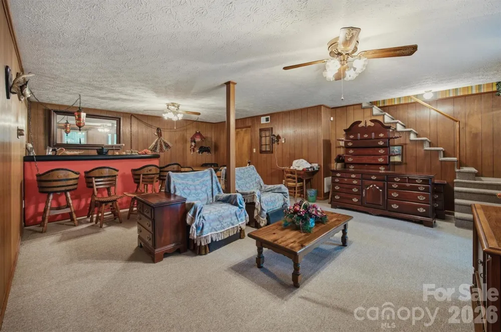 2711 Fairway Acres Circle Lenoir, NC 28645