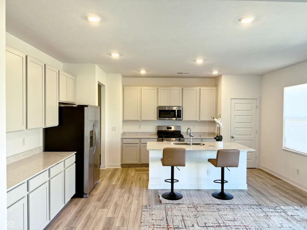 1161 Elmwood Lane Greenwood, IN 46143