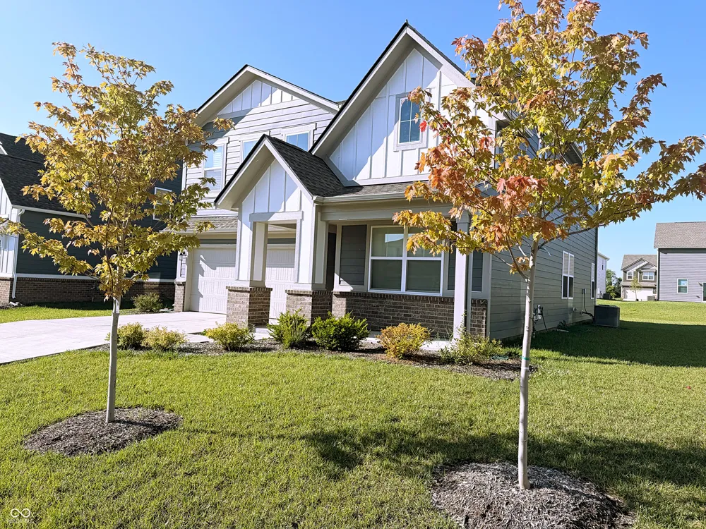 1161 Elmwood Lane Greenwood, IN 46143