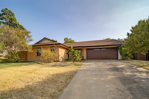 11030 Paddock Circle