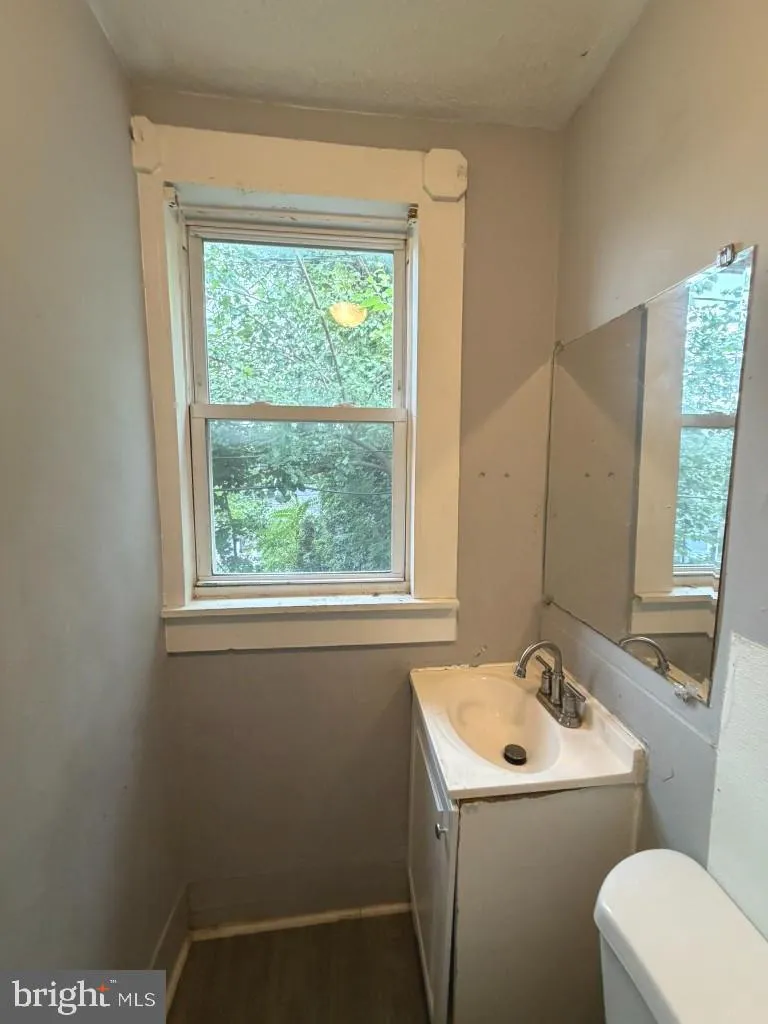 1231 DARLEY AVENUE Baltimore, MD 21218