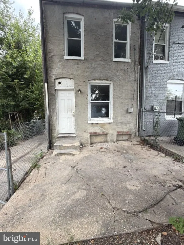 1231 DARLEY AVENUE Baltimore, MD 21218