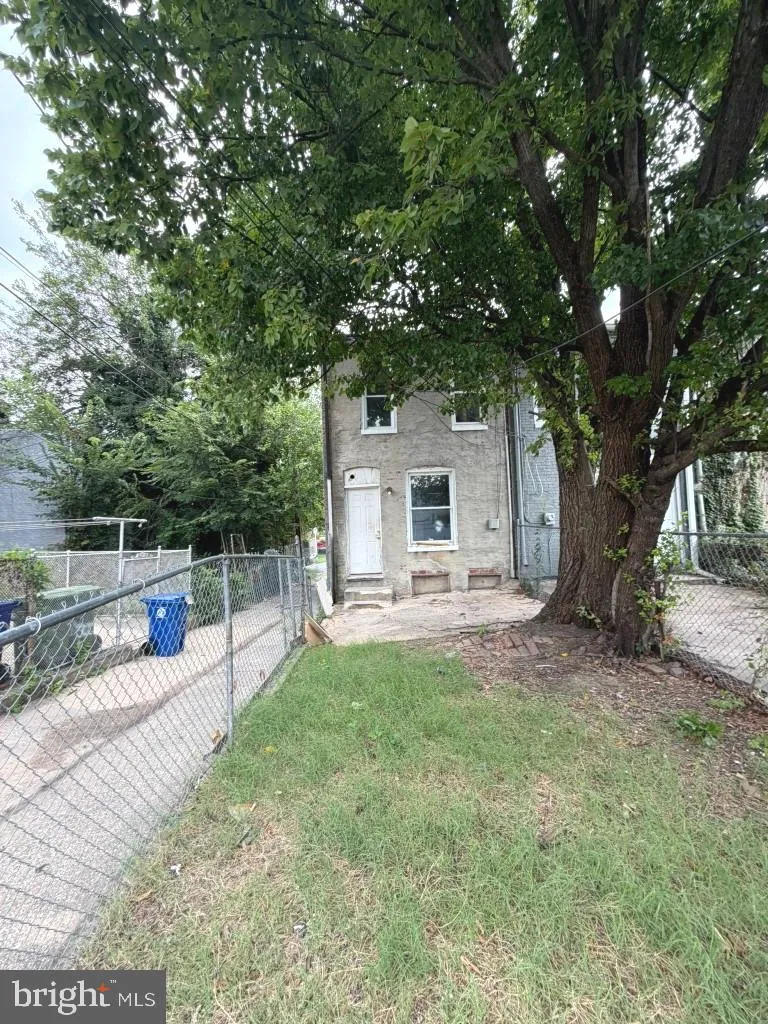 1231 DARLEY AVENUE Baltimore, MD 21218