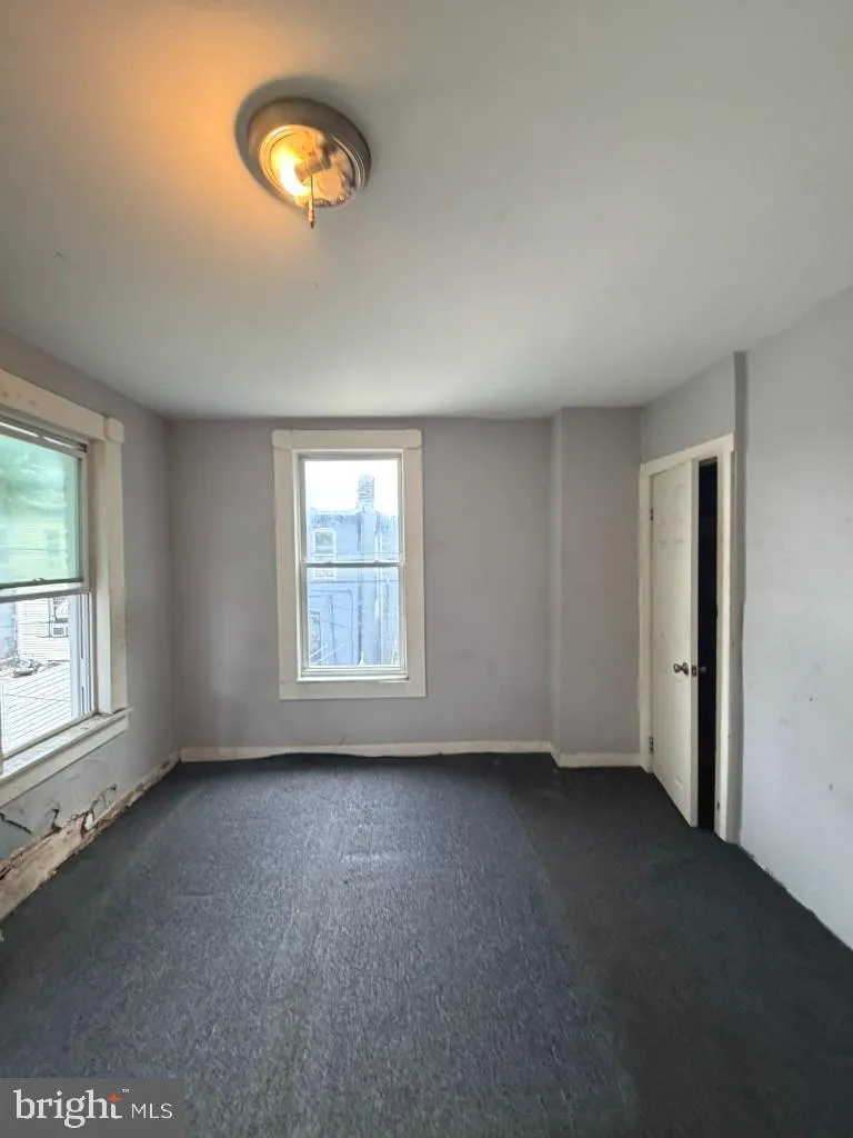 1231 DARLEY AVENUE Baltimore, MD 21218