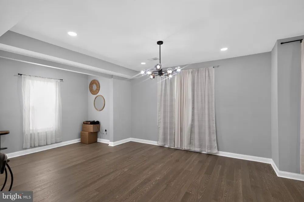 2923 SILVER HILL Baltimore, MD 21207
