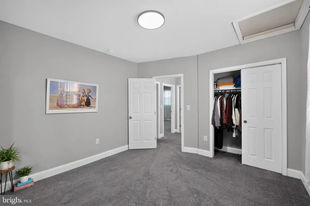 2923 SILVER HILL Baltimore, MD 21207