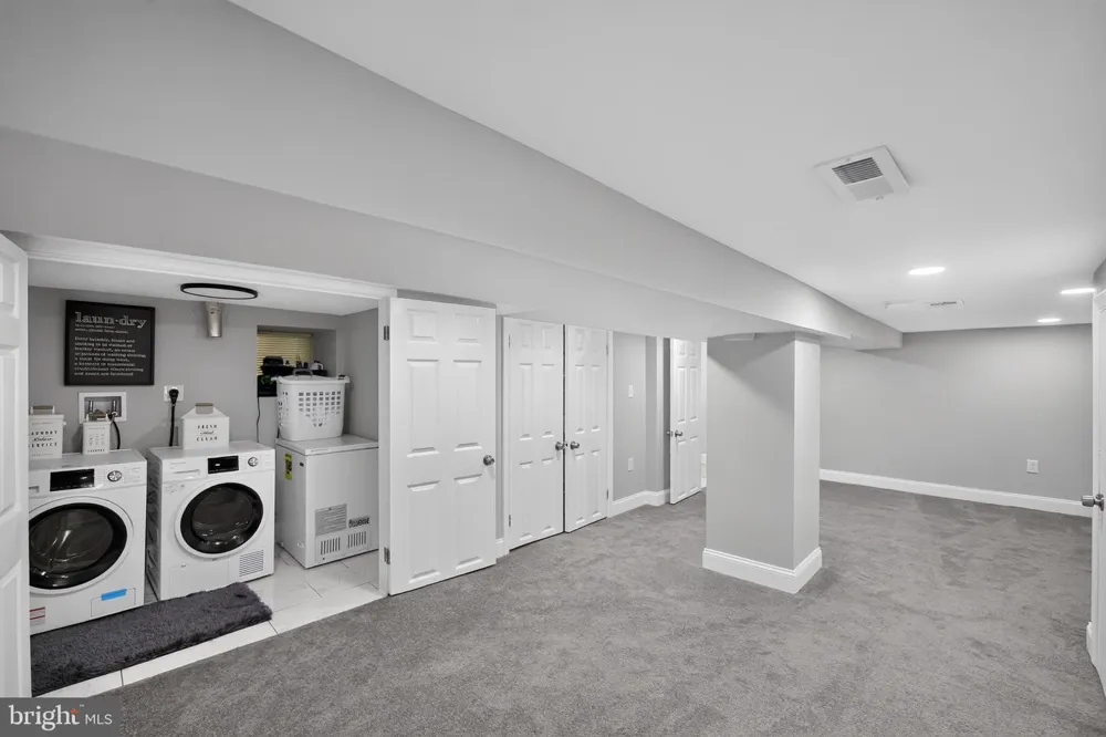 2923 SILVER HILL Baltimore, MD 21207