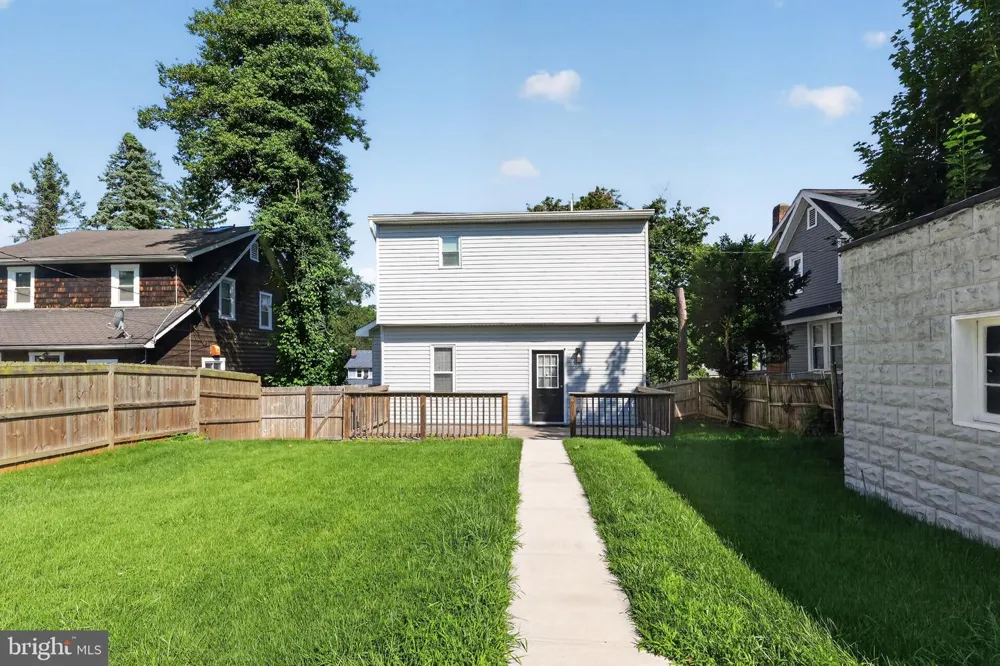 2923 SILVER HILL Baltimore, MD 21207