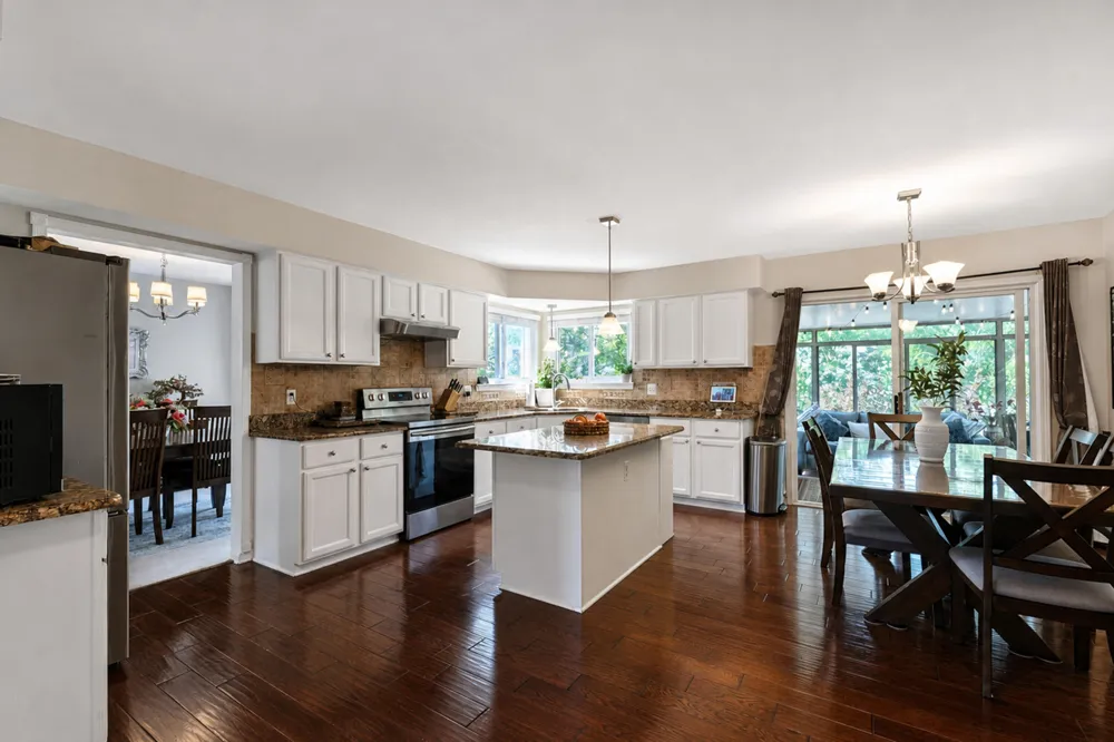 1243 Aziz Drive Canton, MI 48188