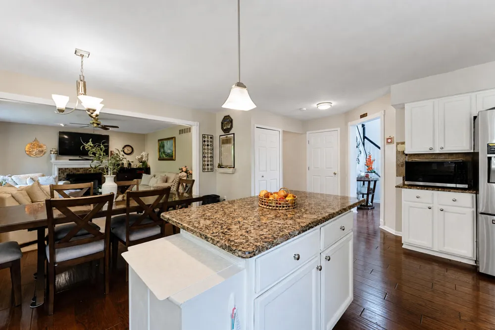 1243 Aziz Drive Canton, MI 48188