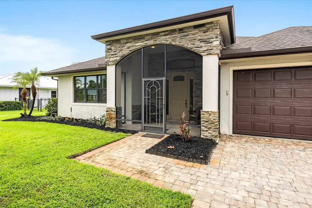 5103 Echo Pines Circle E Fort Pierce, FL 34951
